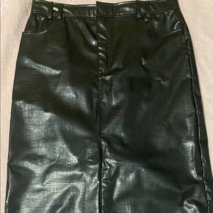 The skirt of your dreams😍